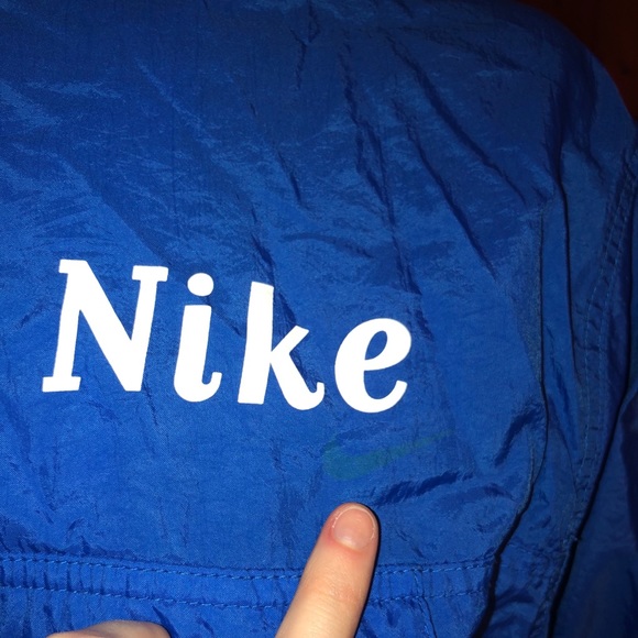 Vintage Nike windbreaker! - Picture 3 of 13